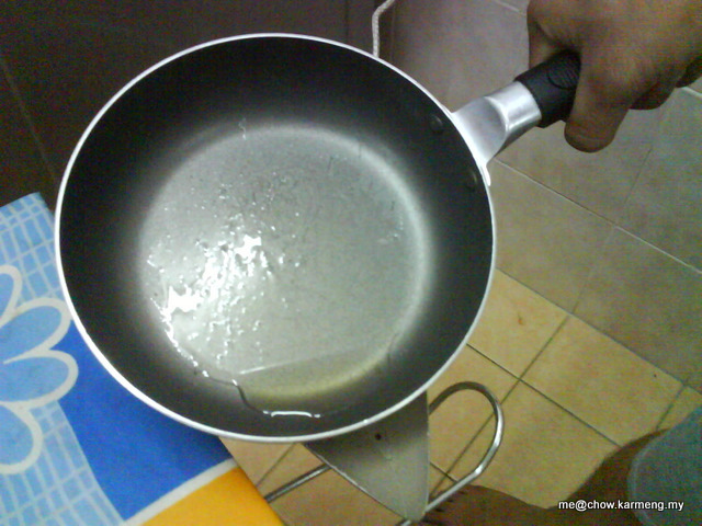 Pan oiled even it is non-stick type.